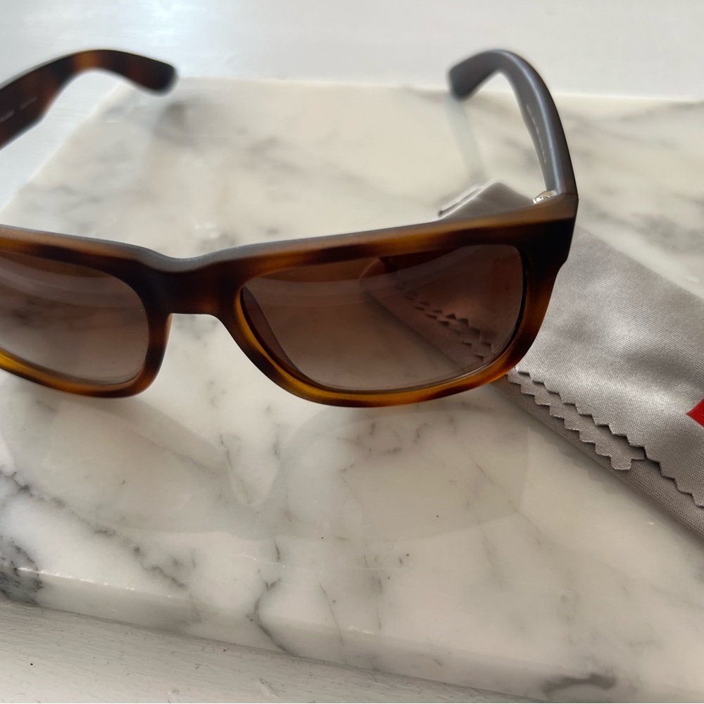 Ray Ban Justin Tortoise Shell Polarized Sunglasses RB 4165